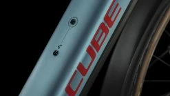 Cube Nuride Hybrid Performance 625 Allroad Metalblue´n´red -Vélo Électrique Soldes Magasin CUBE Nuride Hybrid Performance 625 Allroad metalblue n red 632661 4