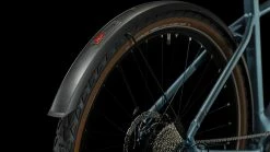 Cube Nuride Hybrid Performance 625 Allroad Metalblue´n´red -Vélo Électrique Soldes Magasin CUBE Nuride Hybrid Performance 625 Allroad metalblue n red 632661 5