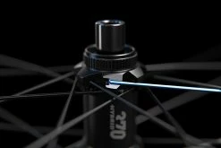 Dt-swiss Roue Avant HU 1900 Spline® 29" 25mm CL -Vélo Électrique Soldes Magasin DTSwiss Hybrid Utility Spoke Cut 1920px