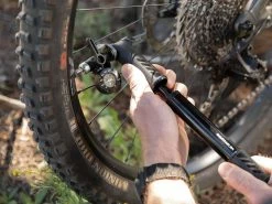 Topeak Testeur De Pression D'air Shuttle Gauge G2 13 Topeak Testeur De Pression D'air Shuttle Gauge G2 -Vélo Électrique Soldes Magasin Topeak TSUTG 04 Shuttle Gaube G2 Luftdruckpruefer b6