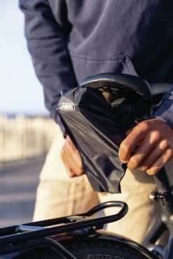 Abus SH-SF Adaptateur Pour Fixation De Selle, Housse De Pluie Incluse 12 Abus SH-SF Adaptateur Pour Fixation De Selle, Housse De Pluie Incluse -Vélo Électrique Soldes Magasin abus 67866 20113931 SH SF Adapter fur Sattelbefestigung inkl Regenuberzug 5