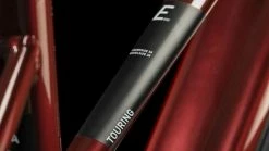 Cube Touring Hybrid EXC 625 Lady Red'n'white 10 Cube Touring Hybrid EXC 625 Lady Red'n'white -Vélo Électrique Soldes Magasin cube 631162 20119027 Touring Hybrid EXC 625 Lady red n white 3